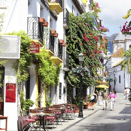 Lady Of The Night Appartement Marbella